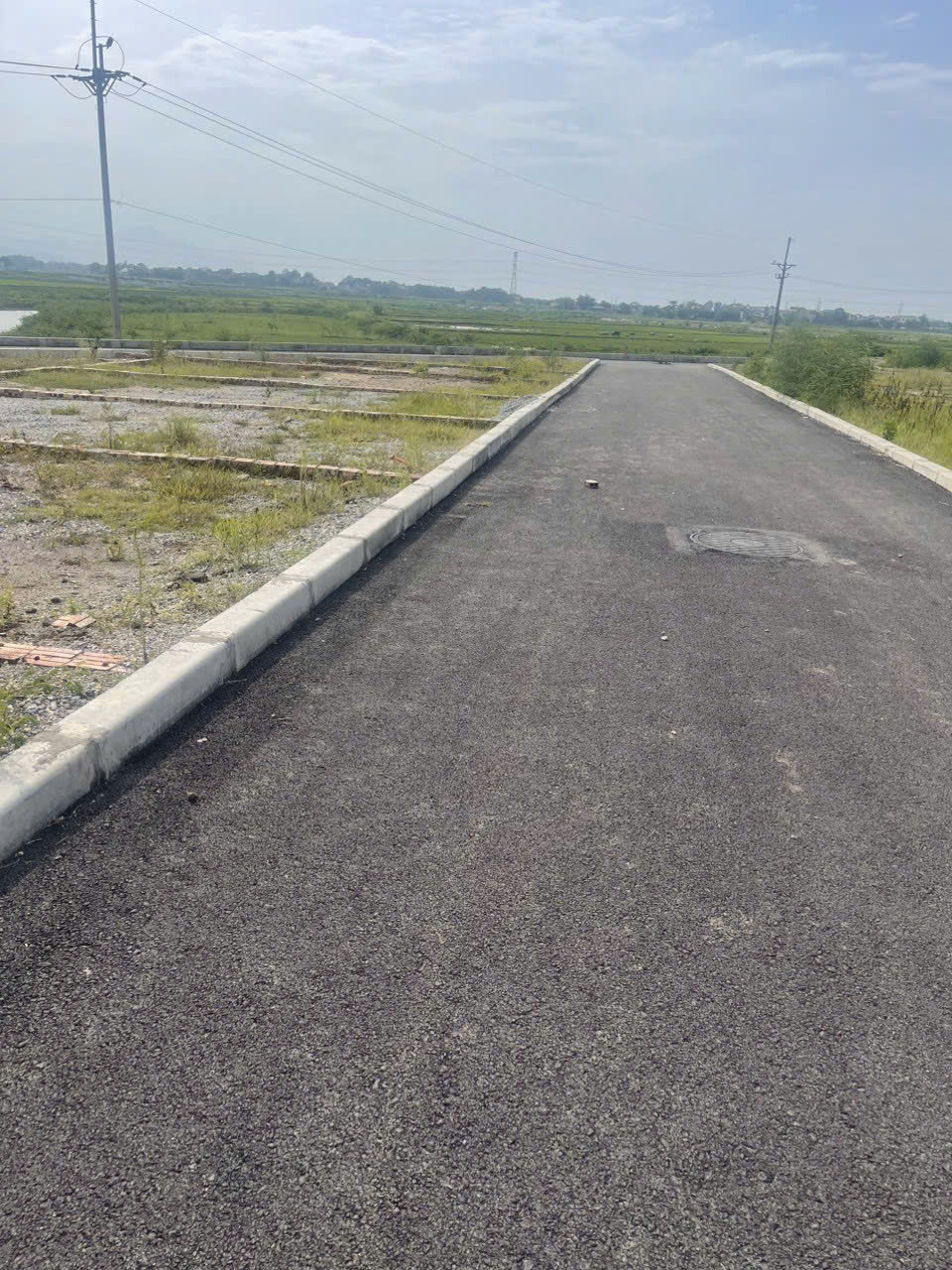 CHỈ HƠN 1 TỶ CÓ NGAY LÔ ĐẤT HN Bán lô đât DT 60.5M FULL THỔ. XÃ ĐÔNG SƠN. CHƯƠNG MỸ