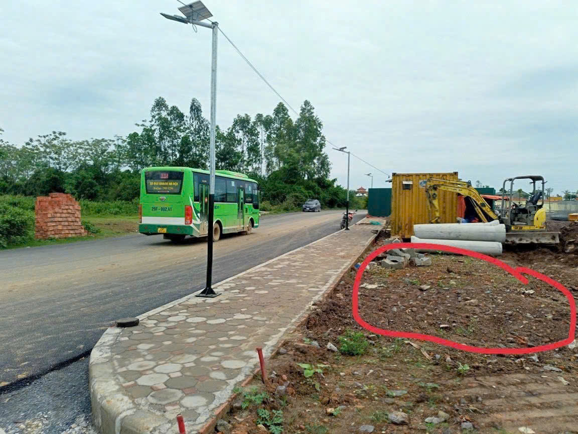 BÁN ĐẤT TRỤC LIÊN HUYỆN mặt đường xe Bus chạy có vỉa hè tại An Sơn Đông Sơn Chương Mỹ TIỆN DI CHUYỂN LÊN TRUNG TÂM THÀNH PHỐ QUA ĐẠI LỘ THĂNG LONG  GIÁ 1.85 TỶ   E TÀI chuyên BDS CHƯƠNG MỸ. gọi để xem ĐẤT ngay 24/24H ạ