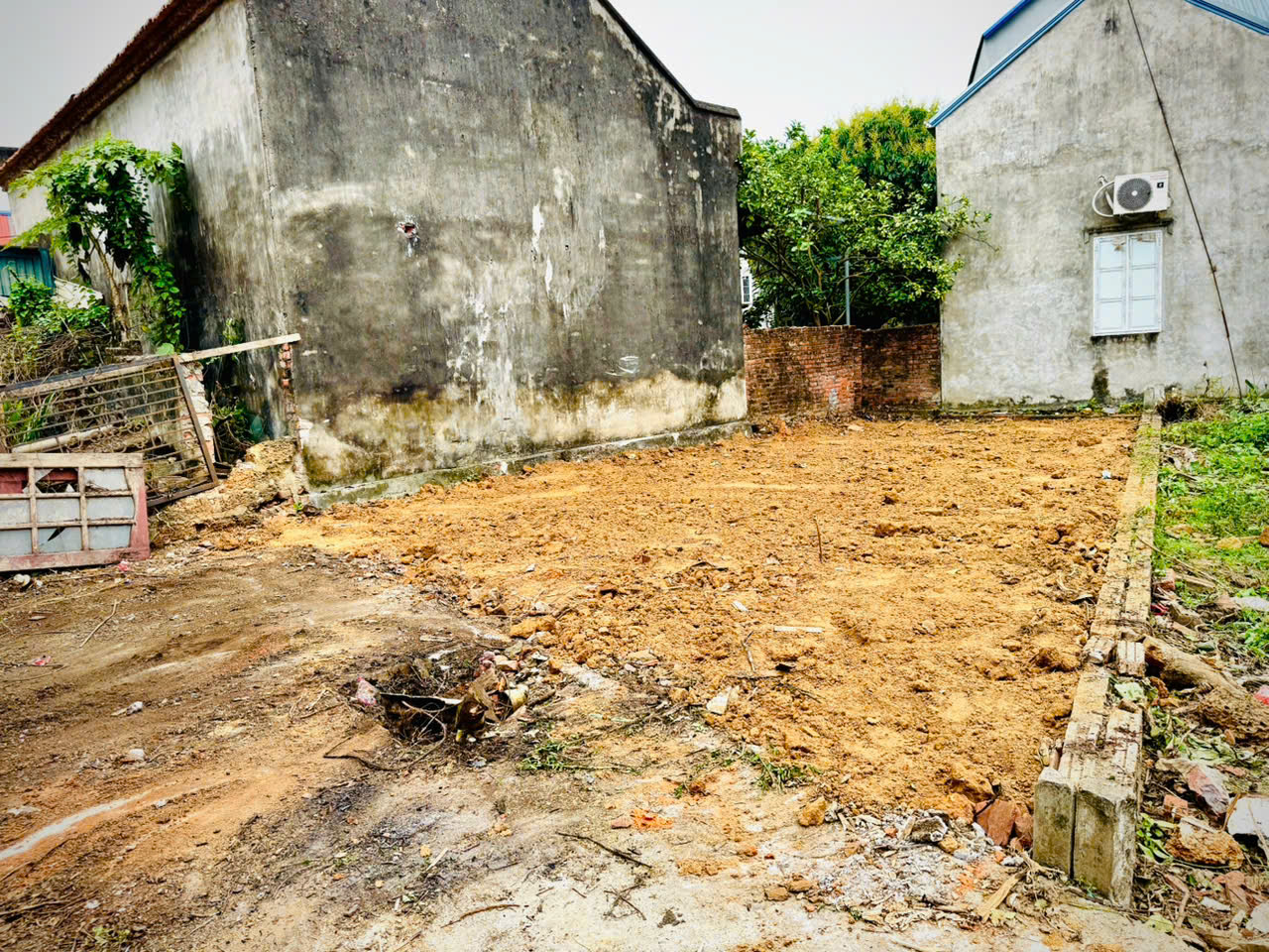 tìm đâu ra đất PHÚ NGHĨA. CHƯƠNG MỸ giá chỉ hơn tỷ dt 67m2 fun tc ô tô vào tận đất