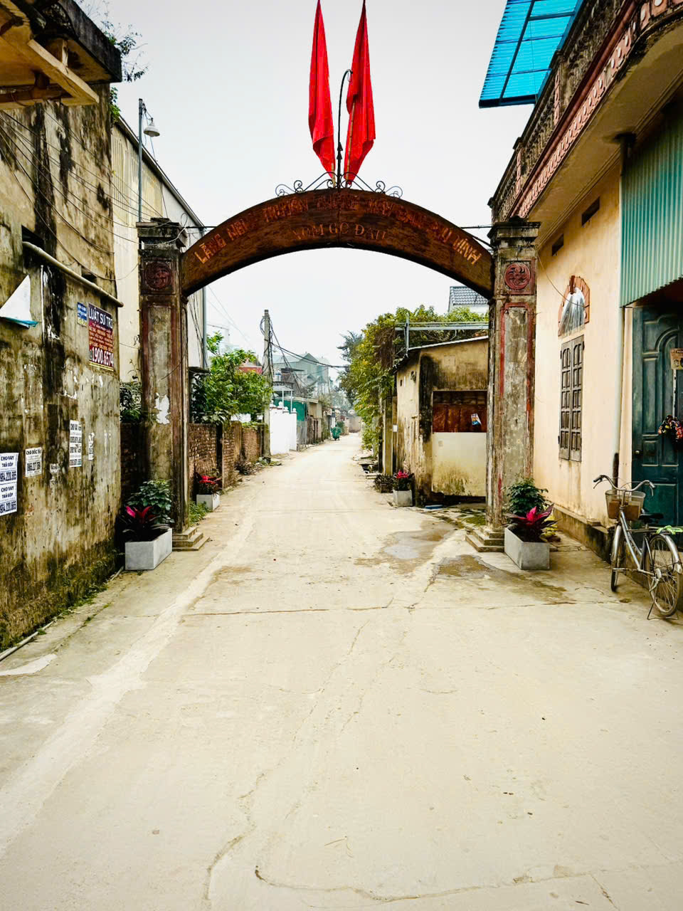 tìm đâu ra đất PHÚ NGHĨA. CHƯƠNG MỸ giá chỉ hơn tỷ dt 67m2 fun tc ô tô vào tận đất