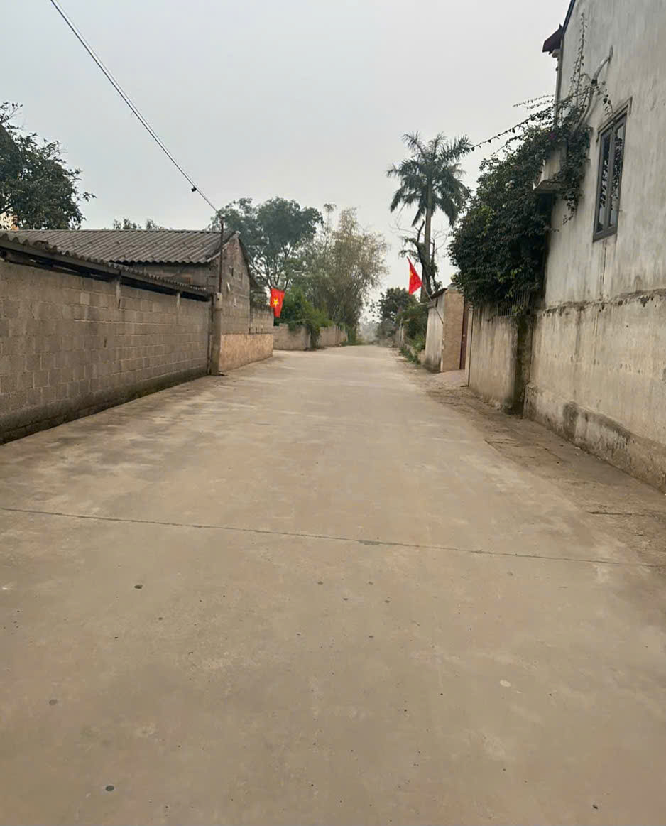 Bán mảnh 110m Tại Thanh Bình mặt tiền hơn 7m cách quốc lộ 6 hơn 300m