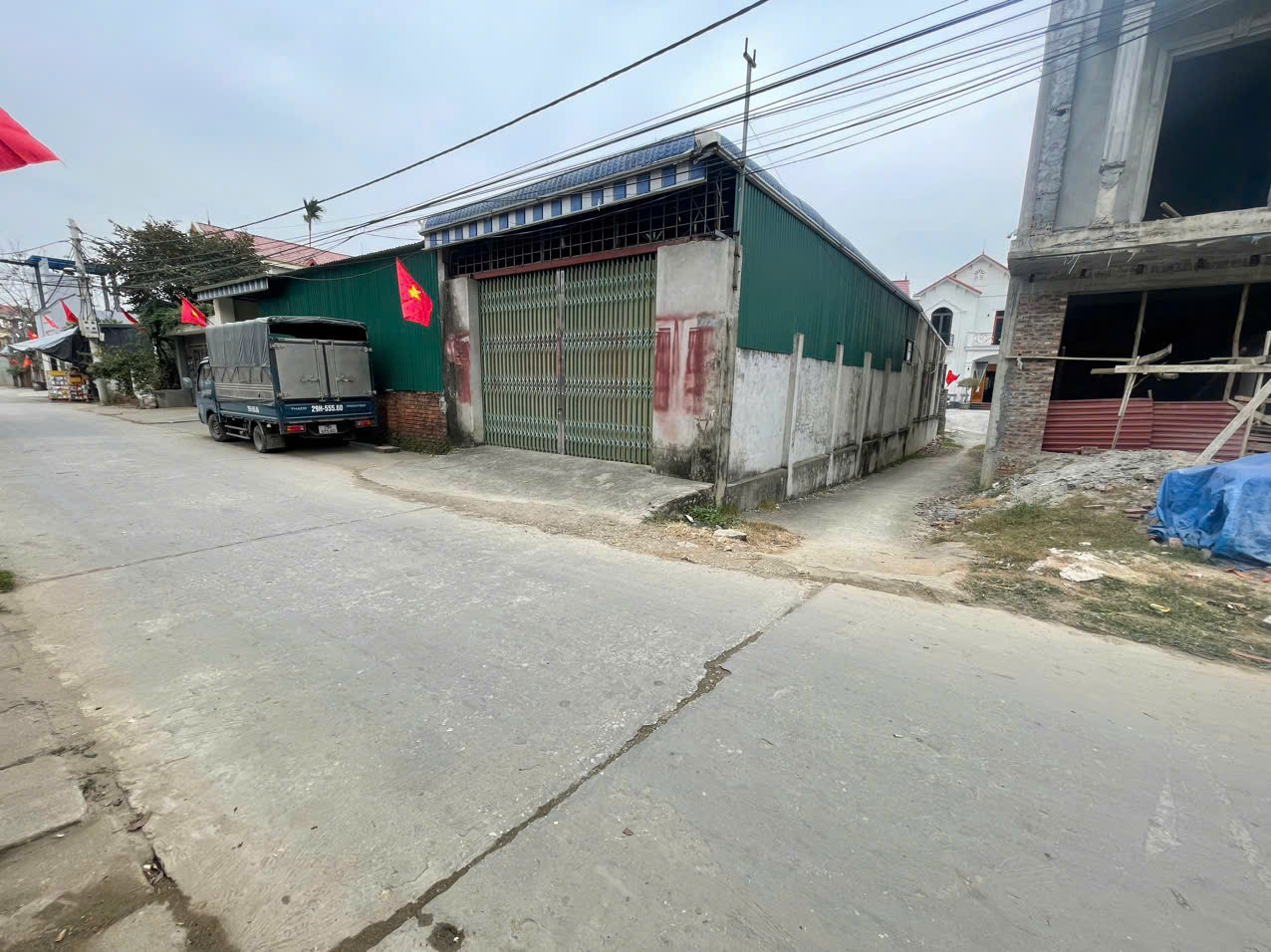 Cần bán đất 209m Hữu văn mặt tiền 6m, đường ô tô tránh nhau tiện ích đầy đủ giá nét