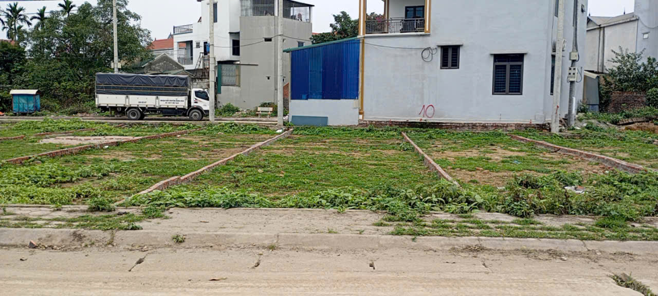 bán lô 109m đất đấu giá  rộc lác phú nghĩa, 2 mặt đường, giá đầu tư