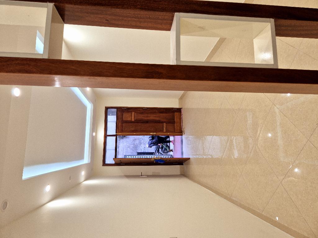 Gấp! BÁN nhà Yên Hòa DT:55m,giá 9,2 tỷ. DT : 40tr/th