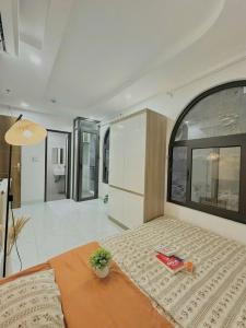 Bán gấp CC mini 10PN, full nội thất,thang máy, DT 65m2 tại Hoàng Văn Thái, giá nhỉnh 13 tỷ.