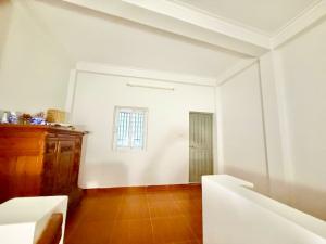 Bán nhà Nguyễn Ngọc Vũ ,DT 62m, Giá chỉ 8.5 tỷ.