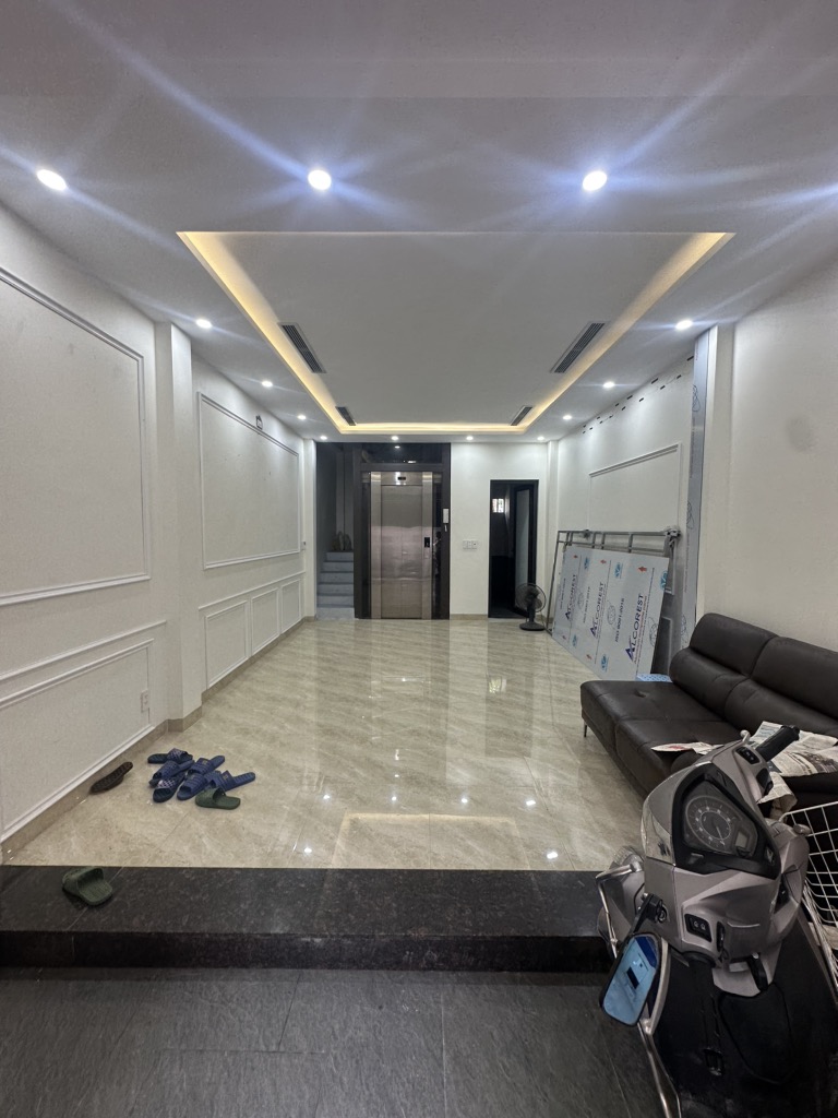 QUÁ RẺ! 6 TẦNG - THANG MÁY - 46M2 NGAY 298 NGỌC HỒI - NHẬN NHÀ NGAY CHỈ VỚI 6.X TỶ!