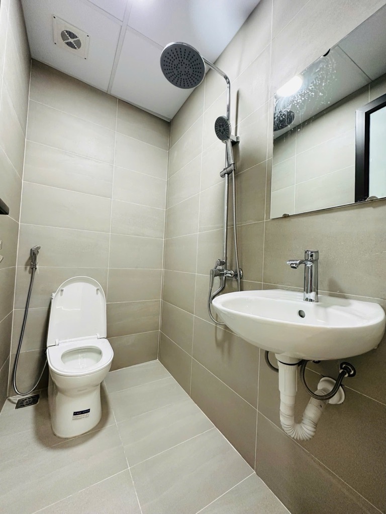 BÁN NHÀ 5 TẦNG KIM MÃ 26M2 - SĐCC-TẶNG NỘI THẤT FULL - 5,3 TỶ