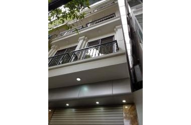 NHÀ ĐẸP ĐÓN TẾT TÔN ĐỨC THẮNG, ĐỐNG ĐA - 40M 5T 6.5 TỶ, NGÕ THÔNG Ô TÔ, KINH DOANH - 0946689629