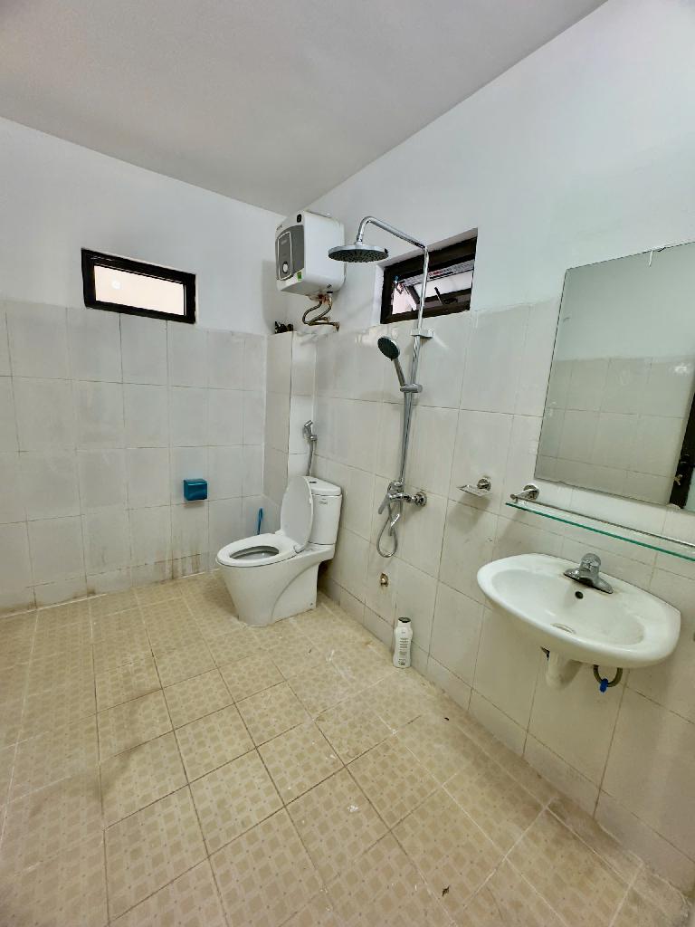 Nhà đẹp 2 tầng Vạn Phúc Thanh Trì, xách vali ở ngay, 60m2 3.x tỷ rẻ nhất khu vực