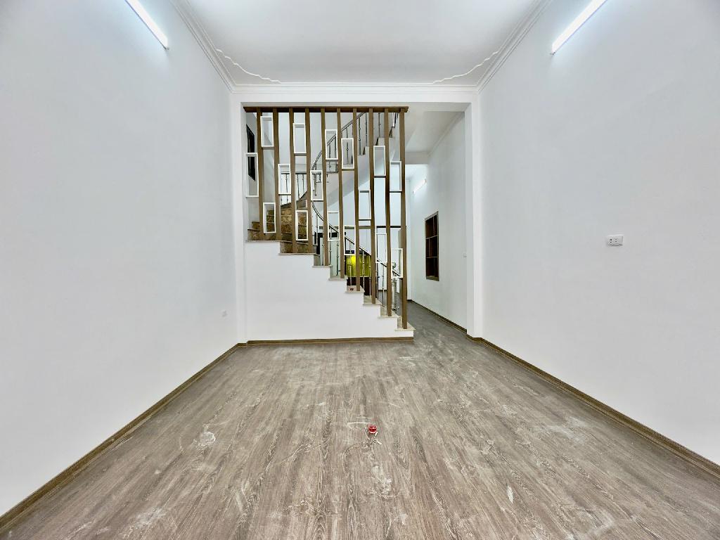 Nhà đẹp 2 tầng Vạn Phúc Thanh Trì, xách vali ở ngay, 60m2 3.x tỷ rẻ nhất khu vực