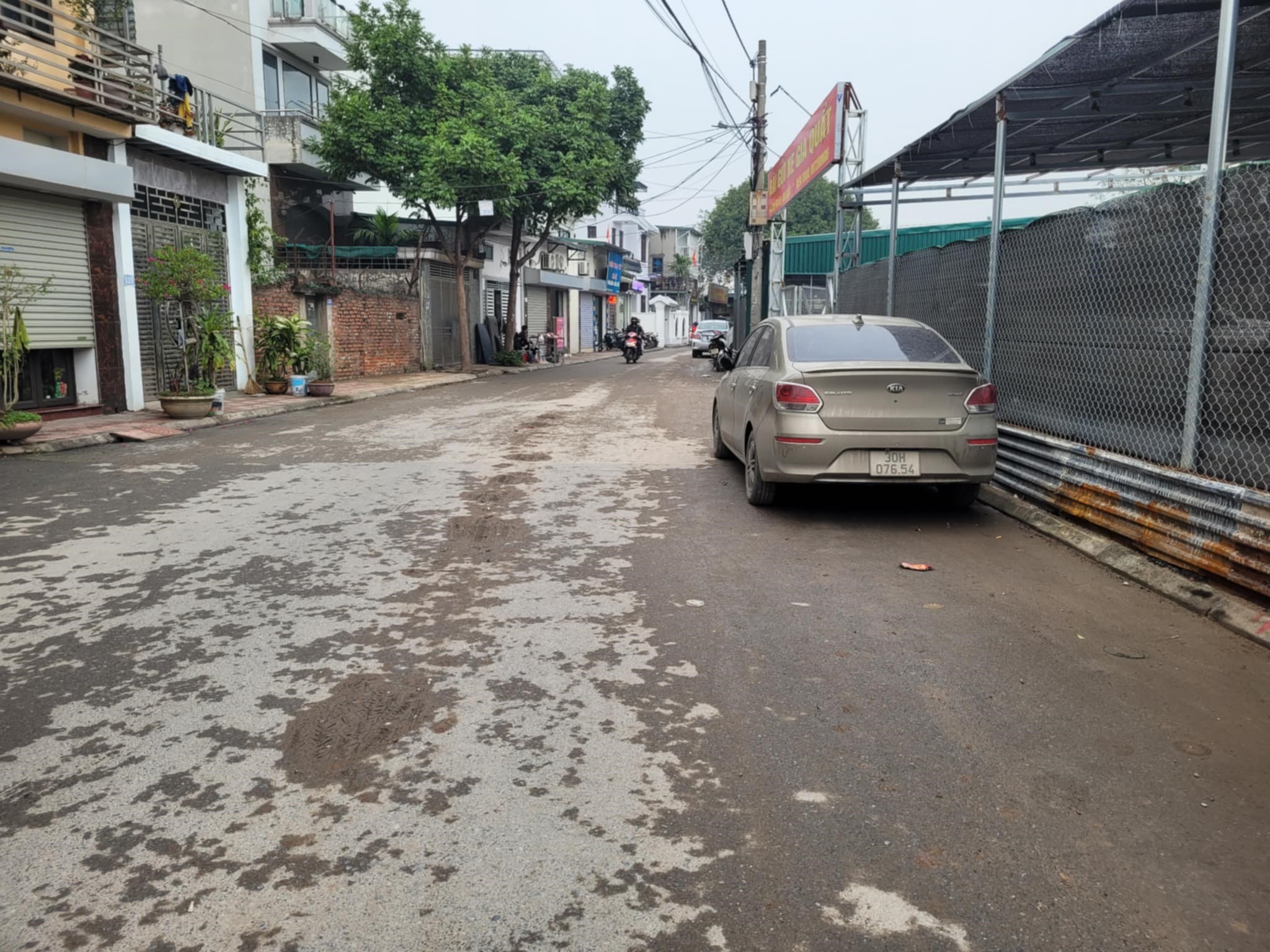 Bán nhà mặt đường 2 ô tô tránh, phố Gia Quất, phường Thượng Thanh, 52m2, giá chỉ hơn 4 tỷ