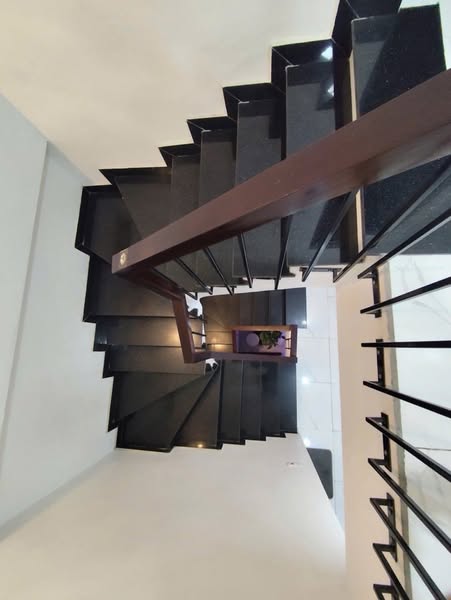 Hot, KIM GIANG 7.6 Tỷ, 34m2 GẦN Ô TÔ NHÀ ĐẸP Ở NGAY