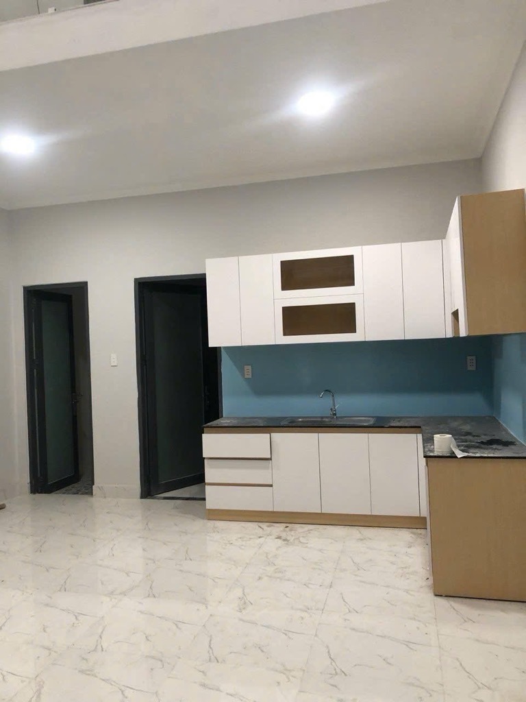Bán  nhà Huỳnh Tấn Phát , Nhà Bè, DT: 55m2, 2 tầng, Giá 3.75 tỷ ( thương lượng )