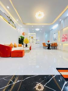 BÁN NHÀ CẤP 4 MỚI XÂY DỰNG, DT: 100m2, HUỲNH TẤN PHÁT, NHÀ BÈ, 4.4 tỷ