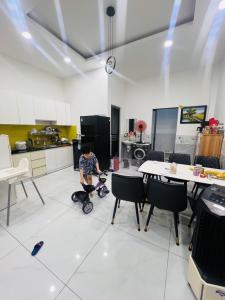 Bán NR Cầu Phú Xuân, Huỳnh Tấn Phát, Q.7, 62m2, 2 tầng, 4tỷ795
