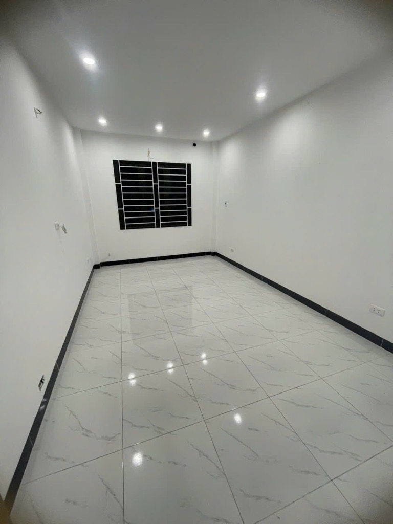 NHÀ ĐẸP TẢ THANH OAI - MẶT TIỀN RỘNG - GẦN OTO - TIỆN ÍCH NGẬP TRÀN
