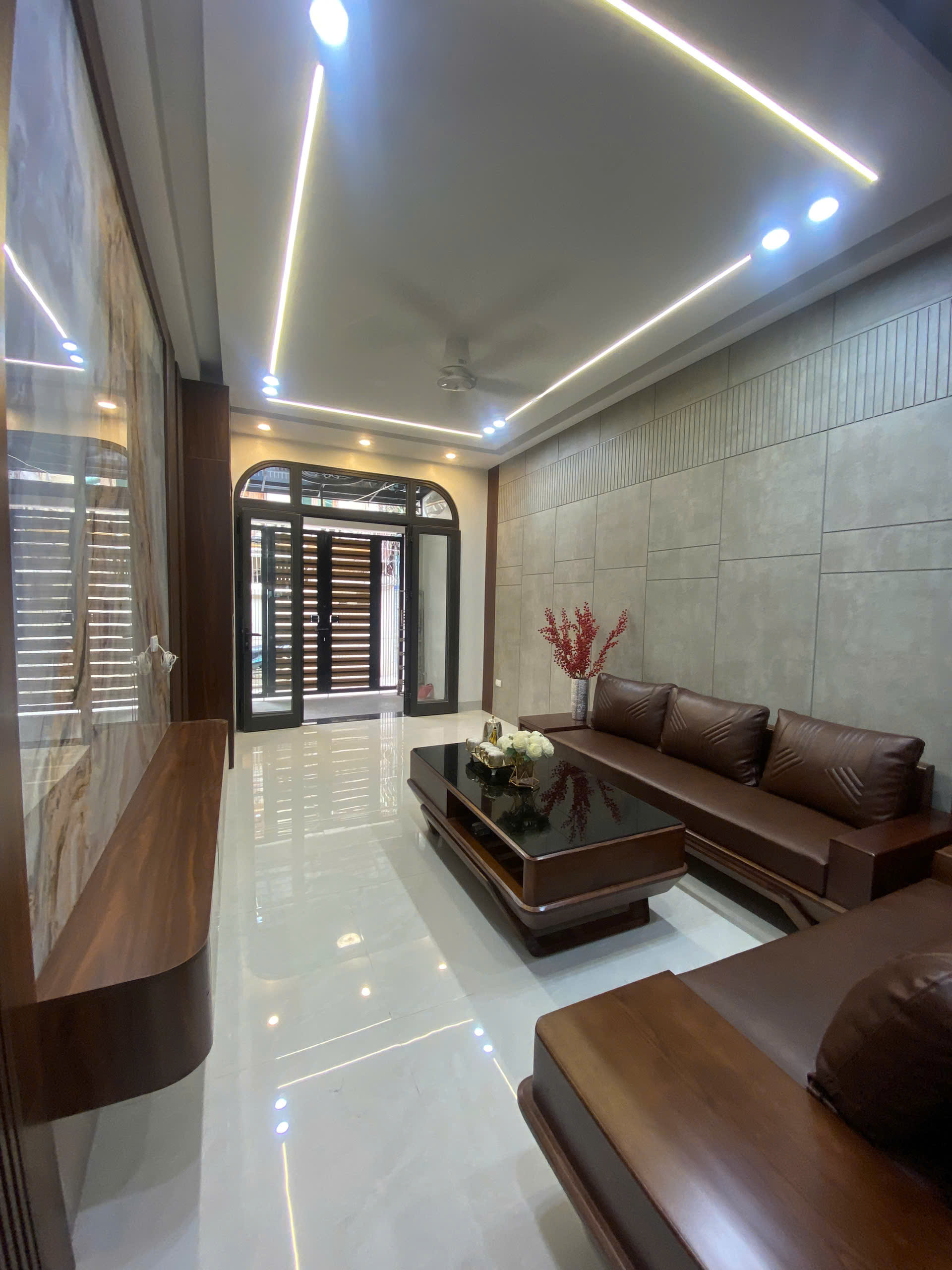 KHU DÂN CƯ AN NINH TỐT - NHÀ MỚI - THANG MÁY - 55M2 - 13.35 TỶ