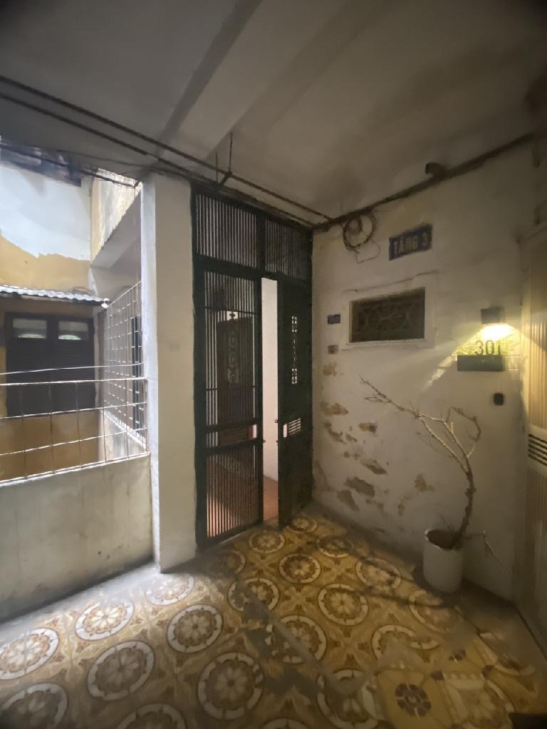 Bán nhà tập thể Nguyên Hồng