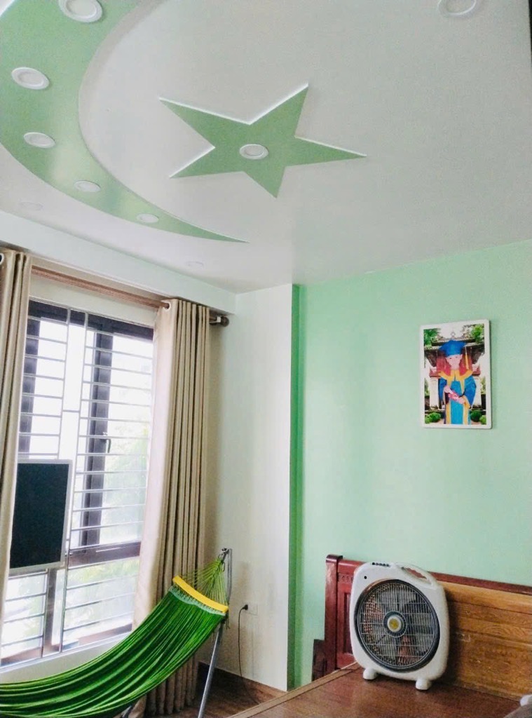 Nhà Mặt Ngõ Bồ Đề - Long Biên , Đẹp Long Lanh _ 4 Tầng Cầu Thang Máy