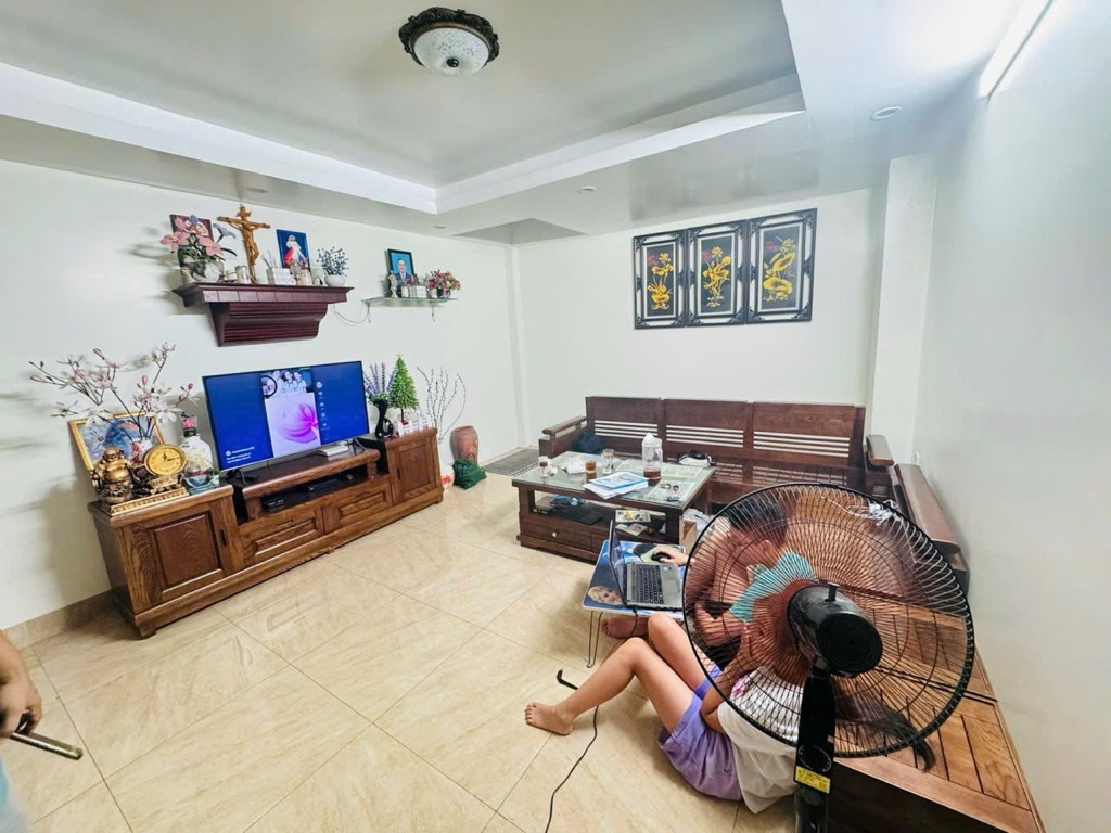 Nhà Mặt Ngõ Bồ Đề - Long Biên , Đẹp Long Lanh _ 4 Tầng Cầu Thang Máy