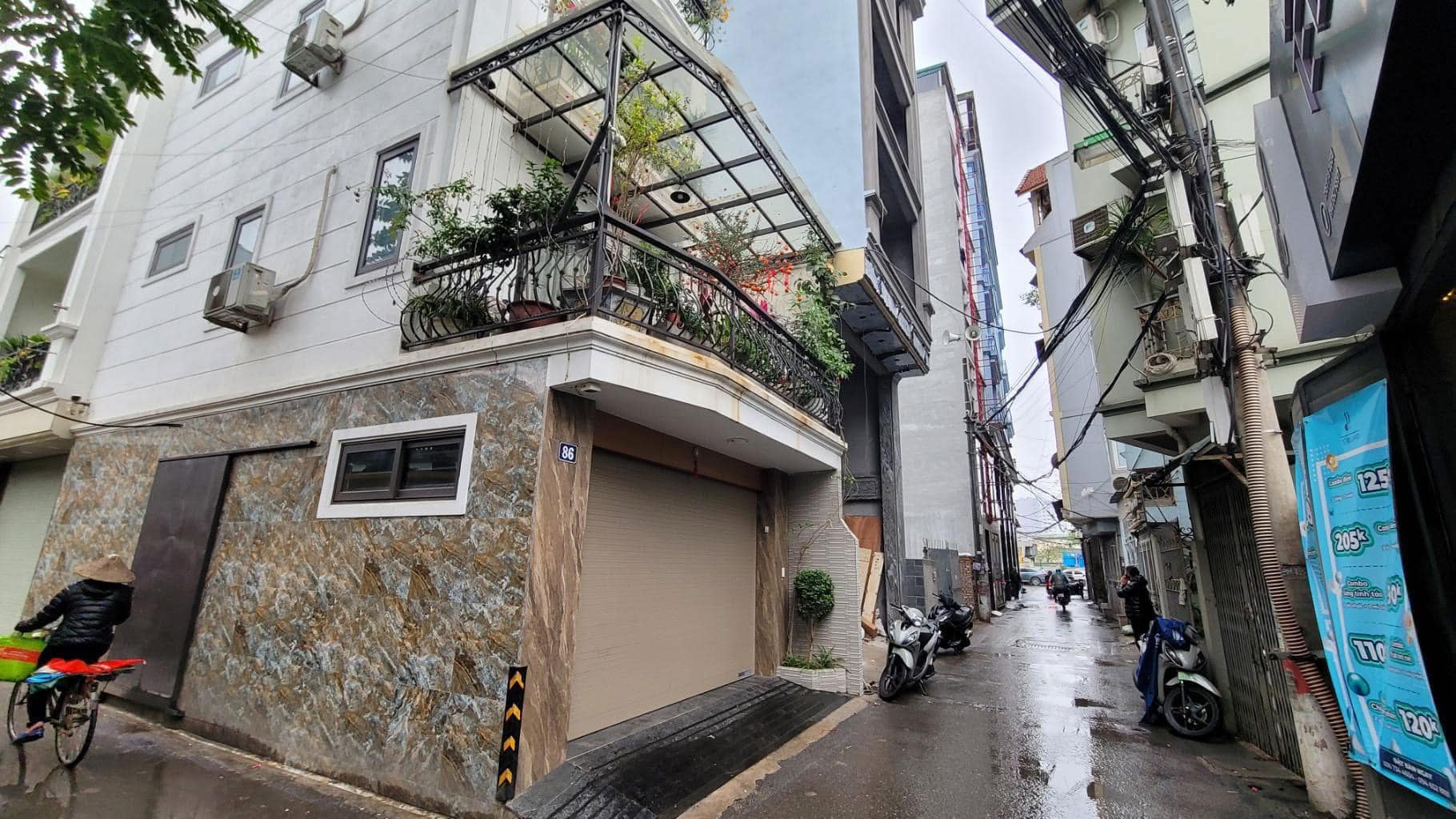 Chân Cầu Long Biên- Nhà Dân Xây . Sđcc Dt ; 21m2 x Giá nhỉnh 3 tỷ