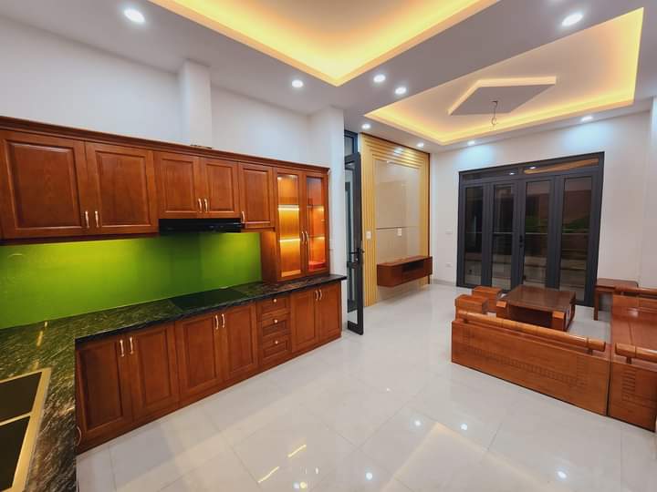 Nhà quận #ThanhXuân, 45m2, 4 tầng, ô tô, nhỉnh 6 tỷ - sổ nở hậu, có lối đi riêng