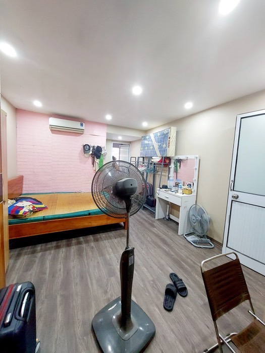 Nhà quận #ThanhXuân, 30m2, 4 tầng, 20m cách ô tô, lô góc 2 mặt thoáng, nhỉnh 6 tỷ - sổ đỏ chuẩn