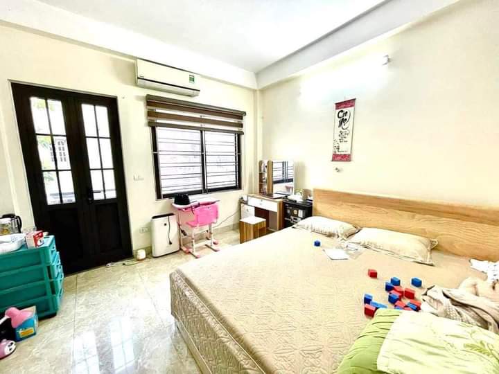 Nhà quận #ThanhXuân, 40m2, 5 tầng, ô tô.  5 tỷ hơn - sổ đỏ chuẩn