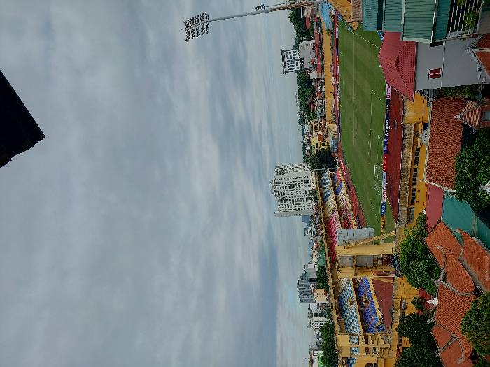 NGỒI NHÀ XEM BÓNG ĐÁ TRỰC TIẾP SÂN HÀNG ĐẪY. 7 TẦNG THANG MÁY 100M2 - TUYỆT CỦA ĐỈNH - DÂN XÂY - SAU THOÁNG - VIEW SÂN BÓNG HÀNG ĐẪY