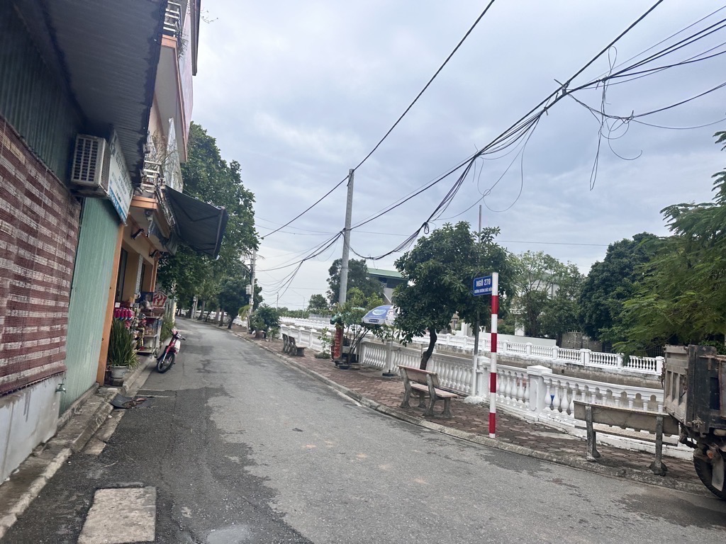 SIÊU HIẾM NHÀ DƯƠNG ĐÌNH, GIA LÂM. 5 TẦNG- NHÀ MỚI TINH- MẶT TIỀN 4M- NHỈNH 5 TỶ.