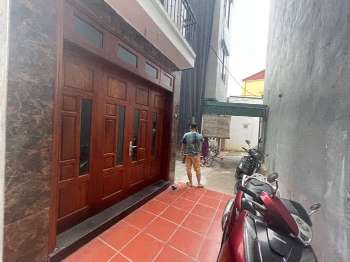 SIÊU HIẾM NHÀ DƯƠNG ĐÌNH, GIA LÂM. 5 TẦNG- NHÀ MỚI TINH- MẶT TIỀN 4M- NHỈNH 5 TỶ.