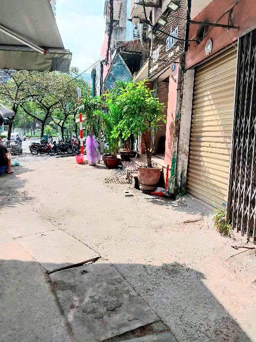 SIÊU PHAAME XUÂN LA - VÀI BƯỚC RA HỒ TÂY - CHỦ NHIỆT TÌNH GIAO BÁN