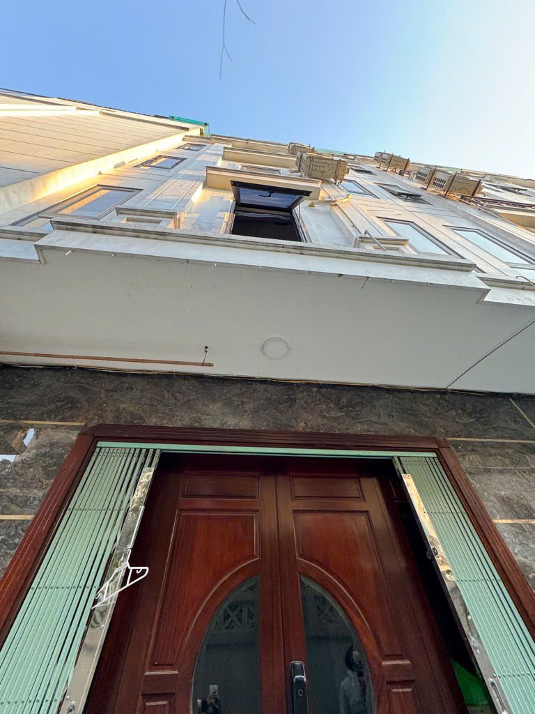 BÁN NHÀ LẠC LONG QUÂN - GIÁ CHỈ 7.1 TỶ - BAGAC ĐỖ CỔNG - LIÊN HỆ NGAY: 0909568289