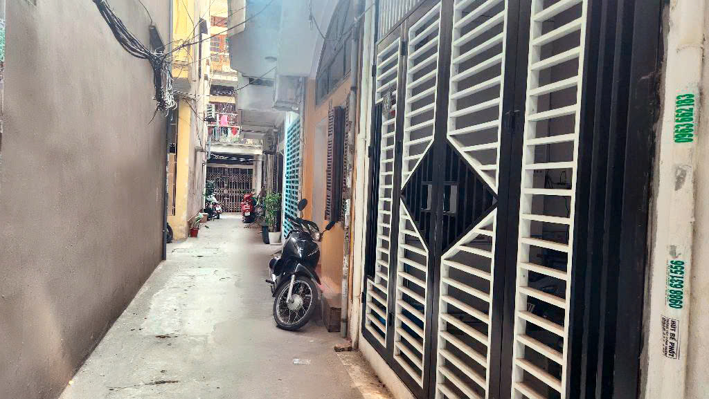 BÁN NHÀ LẠC LONG QUÂN - VÀI BƯỚC RA HỒ TÂY - GIÁ CHỈ: 9.2 TỶ - LH: 0909568289