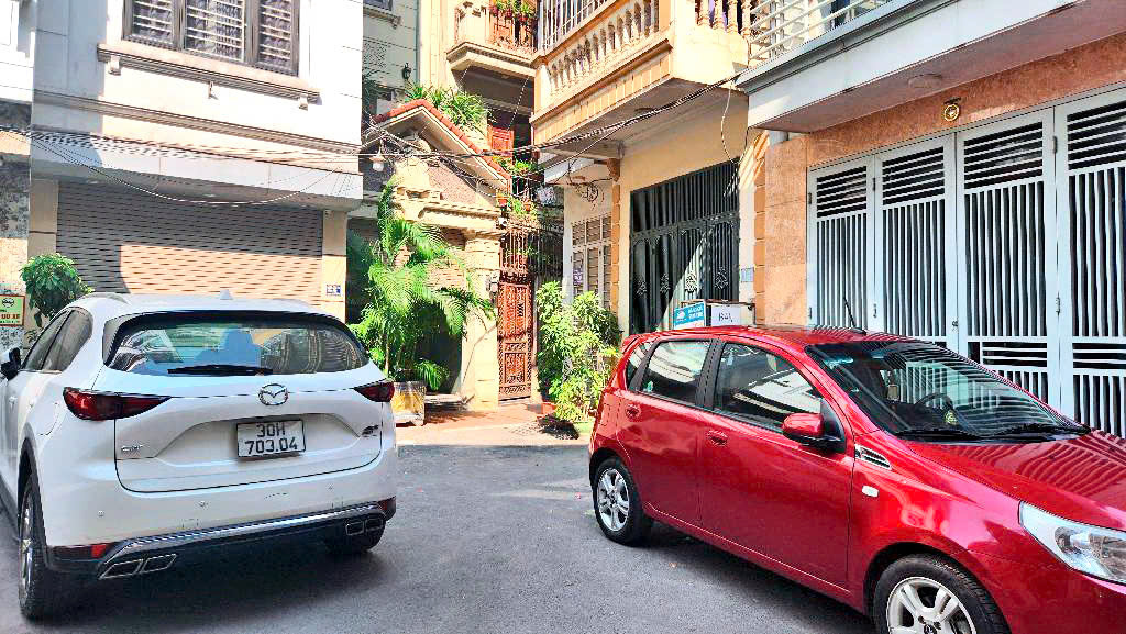 BÁN NHÀ LẠC LONG QUÂN - VÀI BƯỚC RA HỒ TÂY - GIÁ CHỈ: 9.2 TỶ - LH: 0909568289