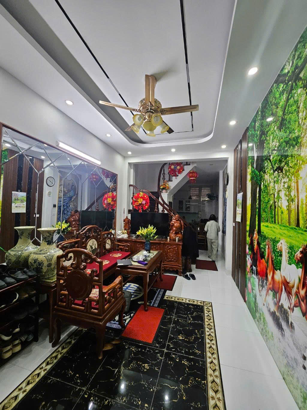 BÁN NHÀ QUAN HOA - CÁCH PHỐ VÀI BƯỚC - GIÁ CHỈ 9.5 TỶ - LH 0909568289