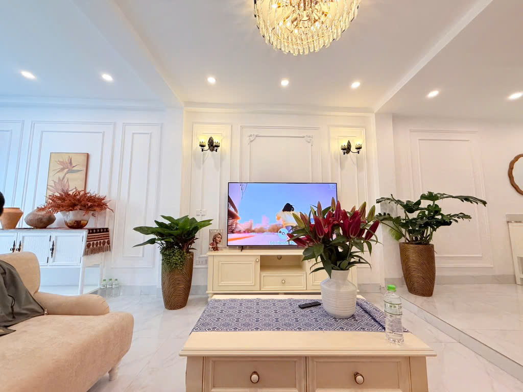 BÁN NHÀ XUÂN ĐỈNH - LÔ GÓC, Ô TÔ ĐỖ CỬ - GIÁ CHỈ: 9,6 TỶ - LH: 0909568289