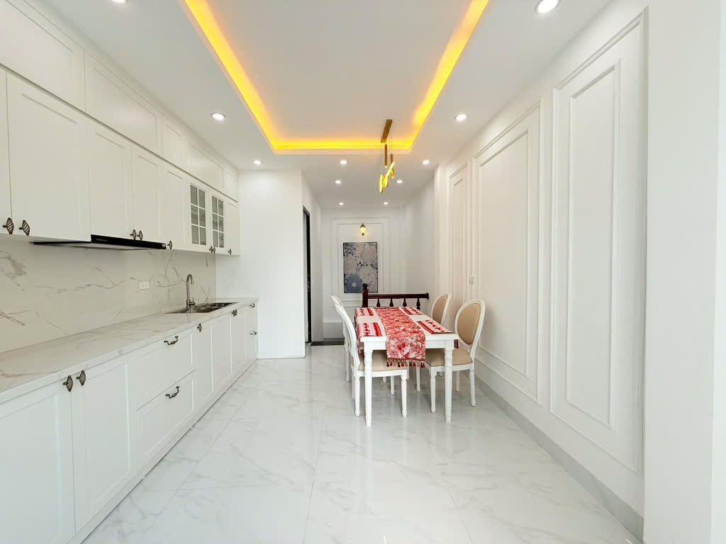 BÁN NHÀ XUÂN ĐỈNH - LÔ GÓC, Ô TÔ ĐỖ CỬ - GIÁ CHỈ: 9,6 TỶ - LH: 0909568289