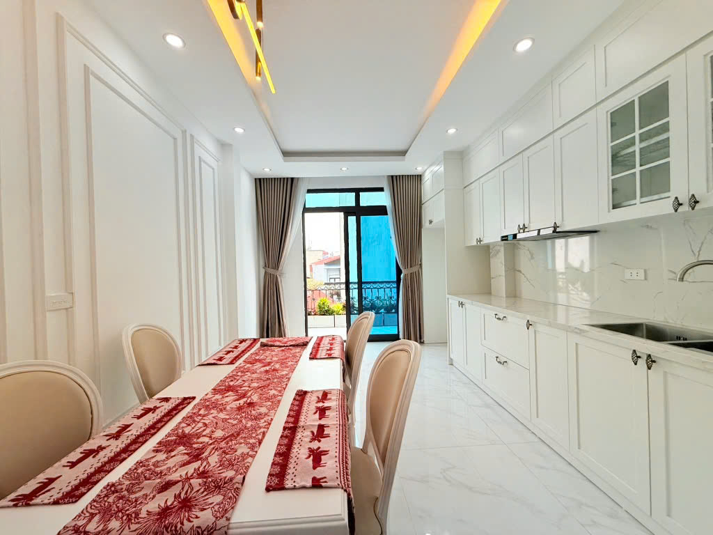 BÁN NHÀ XUÂN ĐỈNH - LÔ GÓC, Ô TÔ ĐỖ CỬ - GIÁ CHỈ: 9,6 TỶ - LH: 0909568289
