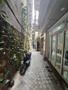 BÁN NHÀ QUAN HOA - CÁCH PHỐ VÀI BƯỚC - GIÁ CHỈ 9.5 TỶ - LH 0909568289