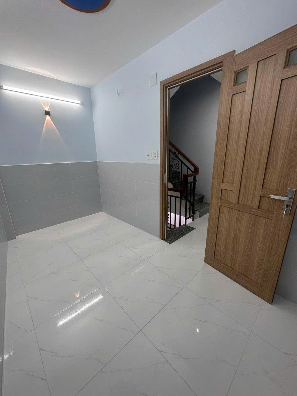 -BÁN NHÀ - NGUYỄN THỊ TẦN- PHƯỜNG 1- Q8- 4 TẦNG MỚI XÂY - SÂN THƯỢNG - SỔ HỒNG RIÊNG - GIÁ 3,5 TỶ