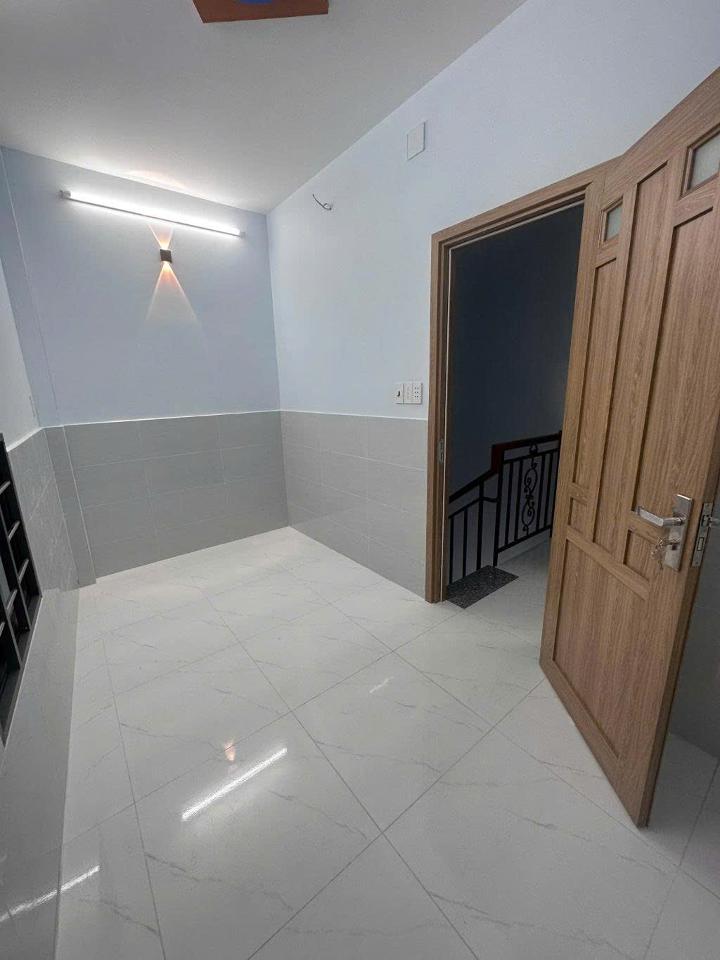 -BÁN NHÀ - NGUYỄN THỊ TẦN- PHƯỜNG 1- Q8- 4 TẦNG MỚI XÂY - SÂN THƯỢNG - SỔ HỒNG RIÊNG - GIÁ 3,5 TỶ