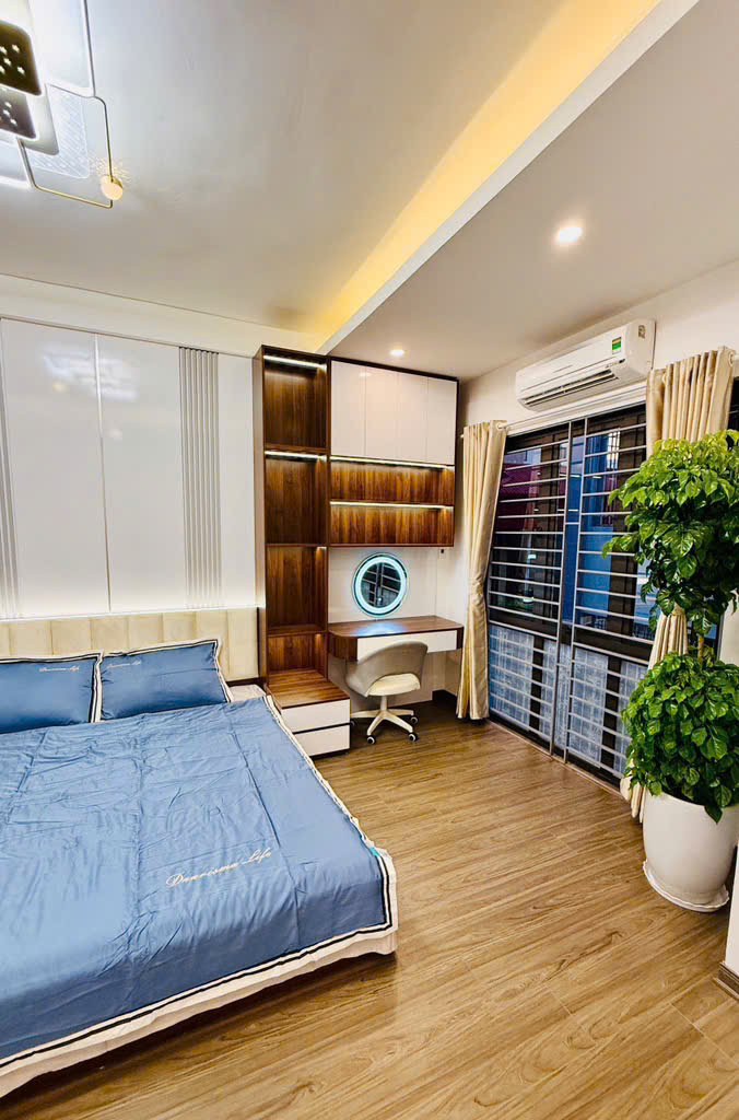 Cần tiền bán gấp