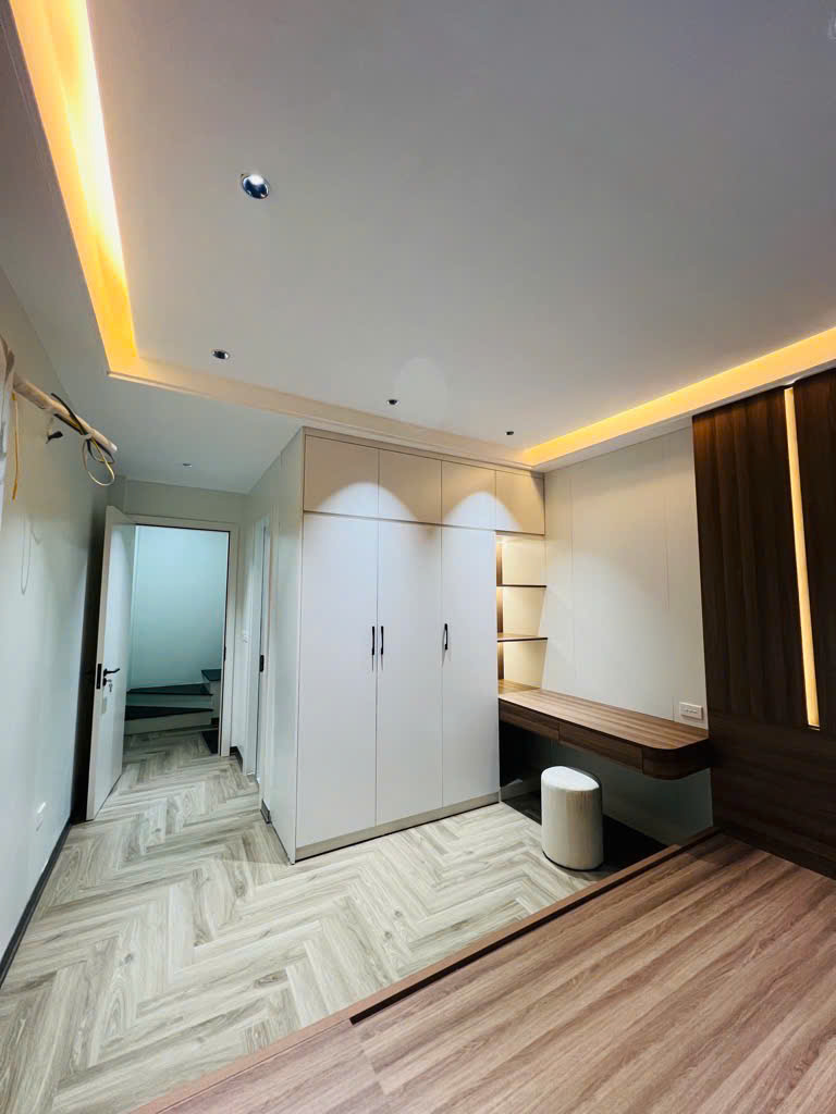Nhà hiếm trung tâm Q Hà Đông - Ô tô đỗ cửa nhà - 10m ra Phố ô tô tránh