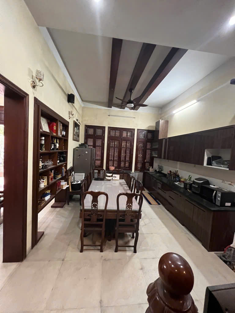 Bán biệt thự thiên hiền,mỹ đình,nam từ liêm,lô góc,phân lô,ô tô tránh,vỉa hè giá 42 tỷ