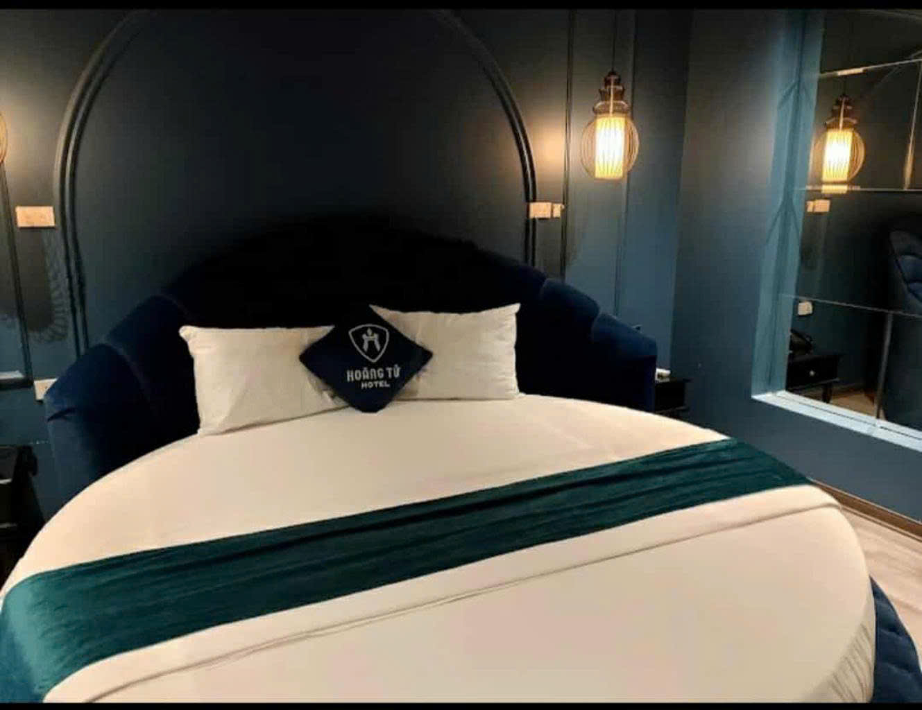 Bán biệt thự đơn lập khu đô thị Mỹ Đình 2 lô góc, phân lô, ô tô tránh, vỉa hè giá 69 tỷ