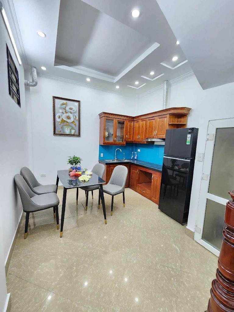 Bán nhà Mỹ Đình ngõ nông, ô tô đỗ cửa, lô góc, sát phố, dân xây giá nhỉnh 12 tỷ