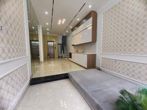 Bán Nhà Xuân Phương Ngõ Thông,Ô Tô Đỗ Cửa,Sổ Vuông,Nhà Đẹp,Thang Máy Giá 8.1 Tỷ