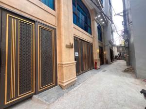 Bán Nhà Dòng Tiền,Tòa Nhà Căn Hộ Dịch Vụ Xuân Phương,Ngõ Nông,Ô Tô Gần,Giá 12.9 Tỷ